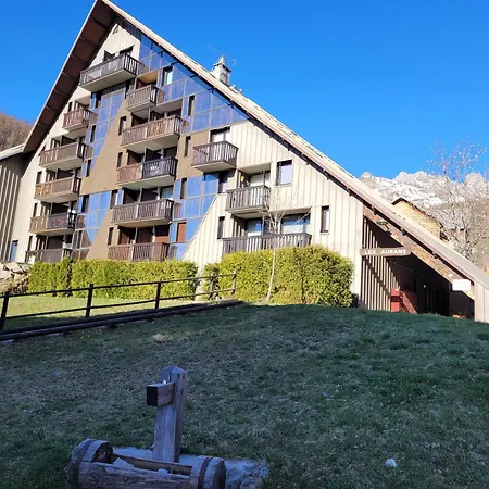 5 Personnes En Rez De Jardin Apartment